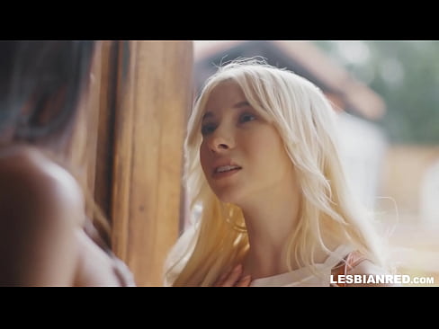 ❤️ D'Meedche kënnt e puer Méint méi spéit heem a schléisst op d'Stiefmamm hir Muschi iessen ❤️❌ Porno vk op lb.redpornpictures.ru ❌